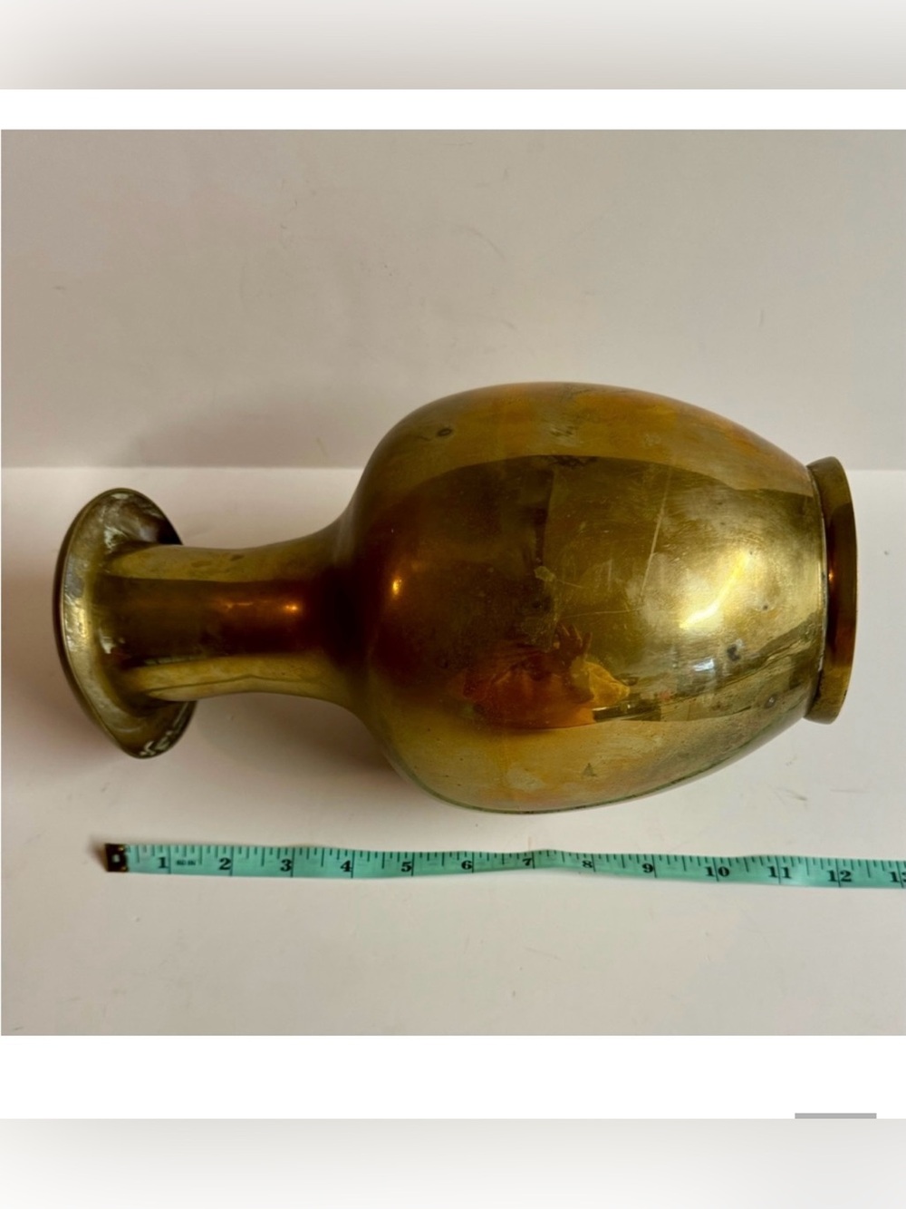 Vintage Large Heavy Solid Brass Vase - Elegant Home Accent.Old World Heritage - Picture 4 of 10